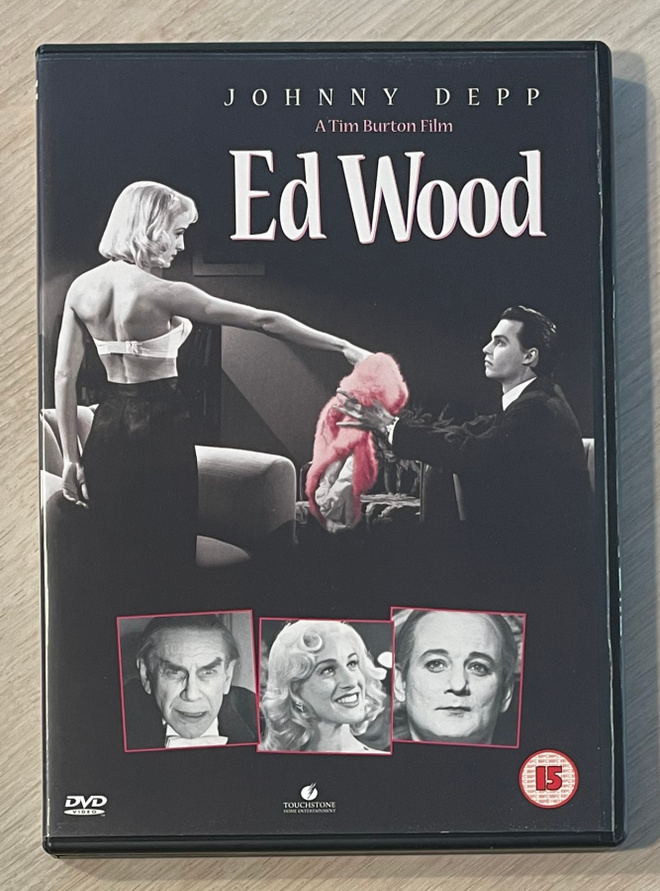 Ed Wood (1994) Tim Burton -elokuva kulttiohjaaja Ed Woodista