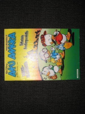 Disney*Aku Ankka N:o 35/2012 Takaisin koulunpenkille