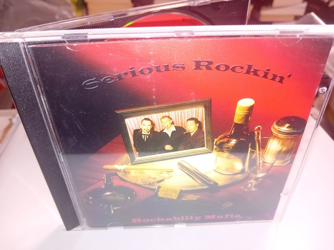 CD Rockabilly Mafia : Serious rockin' ( SIS POSTIKULU )