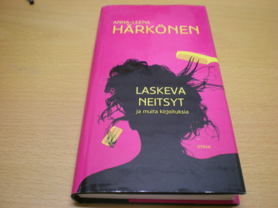 Anna-Leena Härkönen: Laskeva neitsyt ja muita kirjoituksia