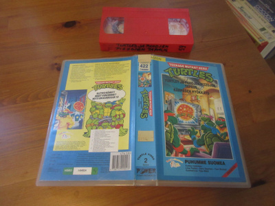 Turtles 2 VHS vuokravideo *ISOKOPPA!*