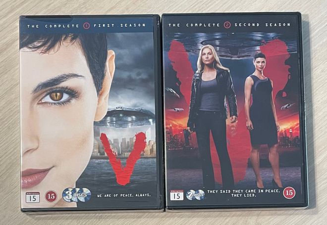V (5DVD) koko 2000-luvun sci-fi -sarja (UUSI)