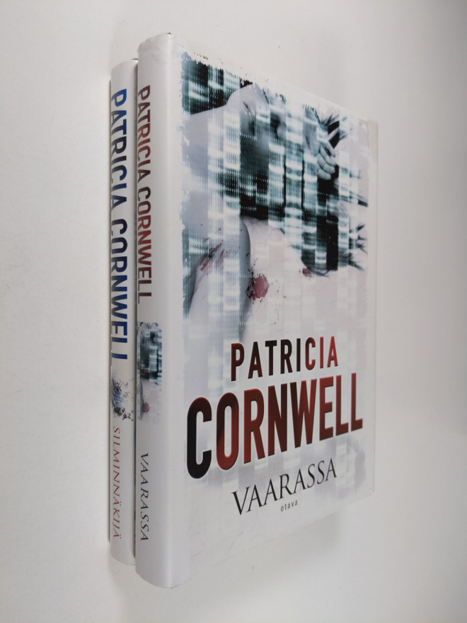 Patricia Cornwell : Vaarassa ; Silminnäkijä (2 kirjaa)