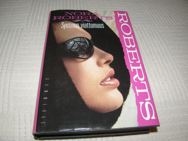 Nora Roberts Syntinen viattomuus -sid