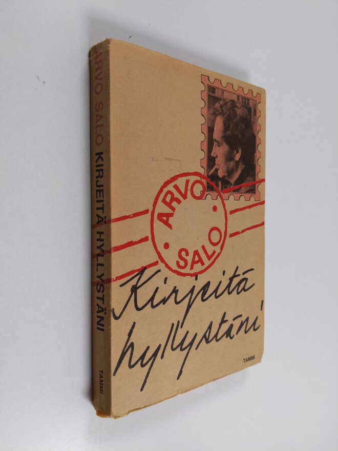 Arvo Salo : Kirjeitä hyllystäni