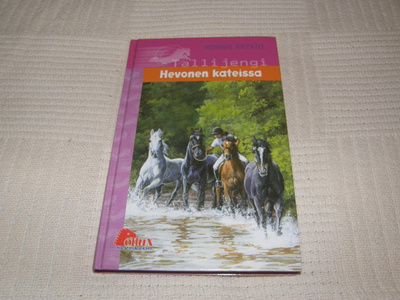 Bonnie Bryant Hevonen kateissa