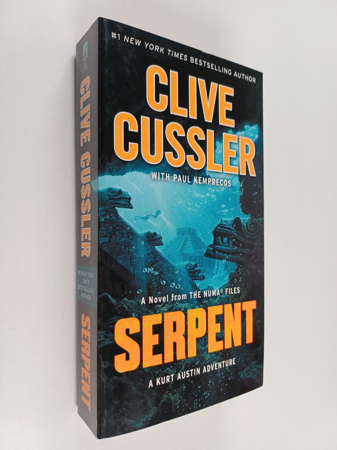 Clive Cussler ym. : Serpent - A Novel from the NUMA Files