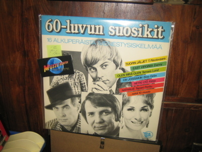 60-LUVUN SUOSIKIT - 16 ALKUPERÄISTÄ MENESTYSISKELMÄÄ LP