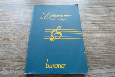 LÄÄKÄRIN OMA LAULUKIRJA. 1998