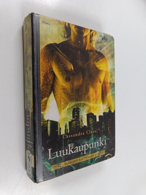 Cassandra Clare : Luukaupunki