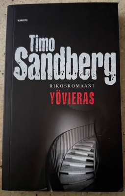[Kirja] TIMO SANDBERG: YÖVIERAS