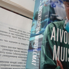 Juha Hernesniemi - Aivokirurgin muistelmat (pokkari) - pikkukuva 3