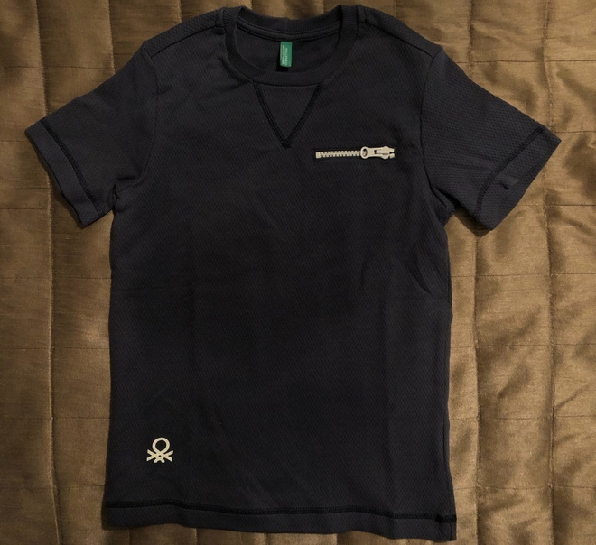 Benetton T-paita koko 130 cm UUSI