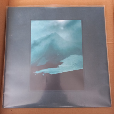 Earth And Pillars – Earth I >>[LP]