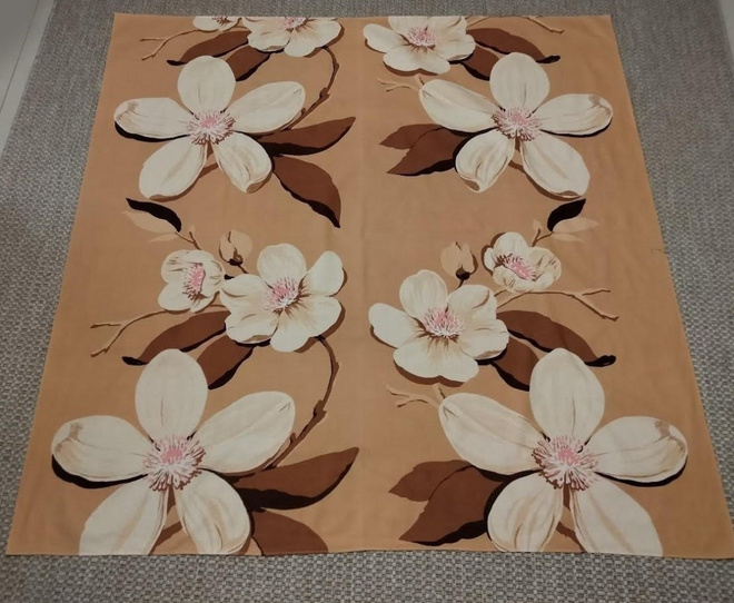 Retro kukka pöytäliina 150 cm x 150 cm