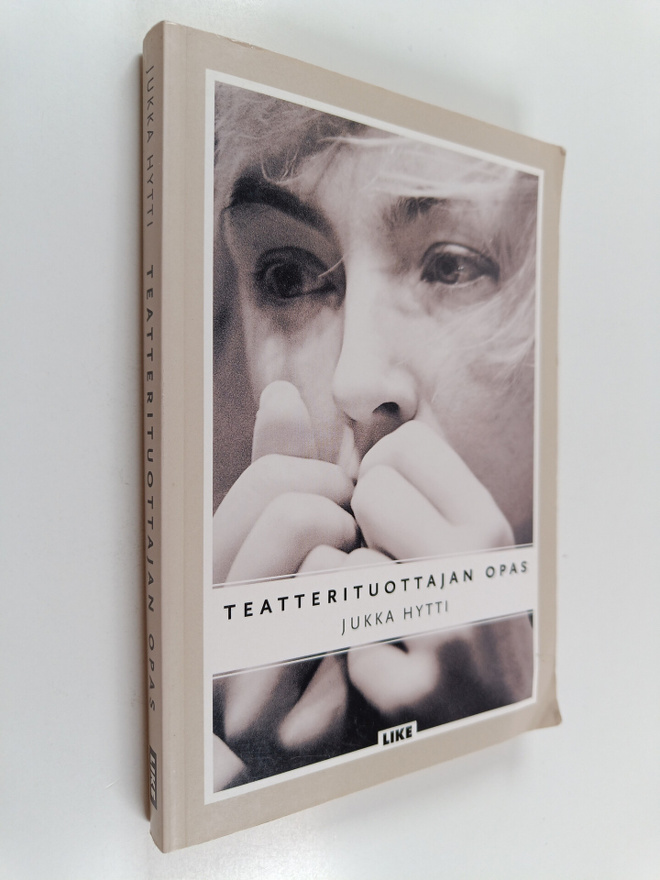 Jukka Hytti : Teatterituottajan opas