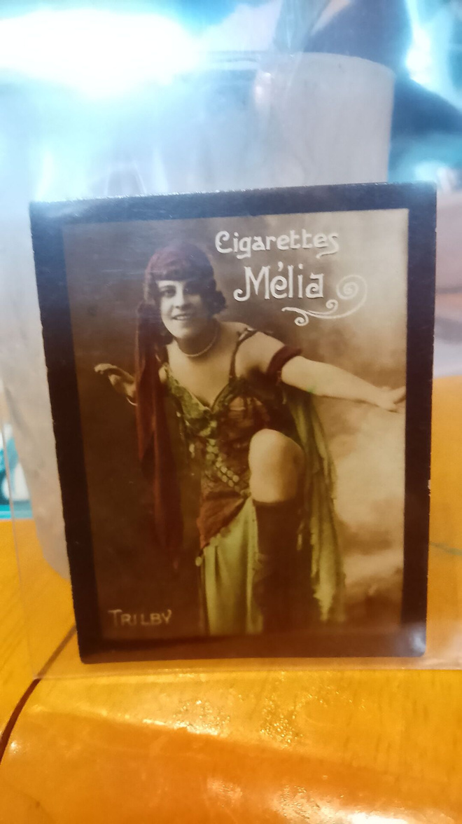 Gigarettes card Melia Melia 100v ex-mint!