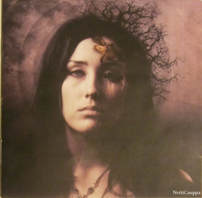 Saralee • Darkness Between CD