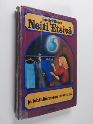 Carolyn Keene : Neiti Etsivä ja lohikäärmeen arvoitus