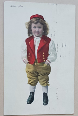 Nuori herra parhaisiinsa pukeutuneena, p. 1909