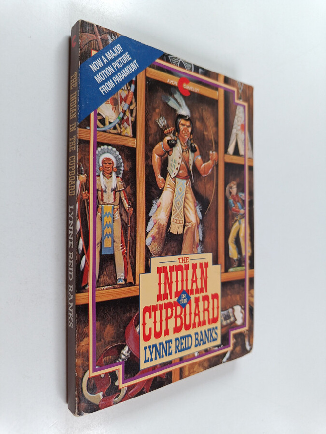 Lynne Reid Banks : The Indian in the cupboard
