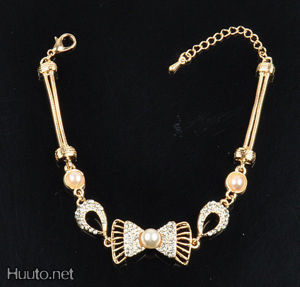 2409 .. Pearls Lasirondellit Bowknot Crystal .. Rannekoru