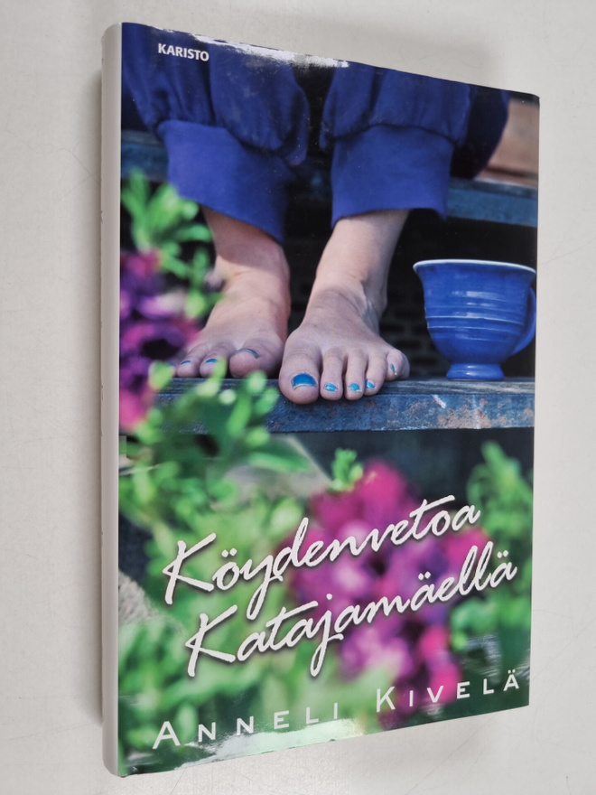 Anneli Kivelä : Köydenvetoa Katajamäellä