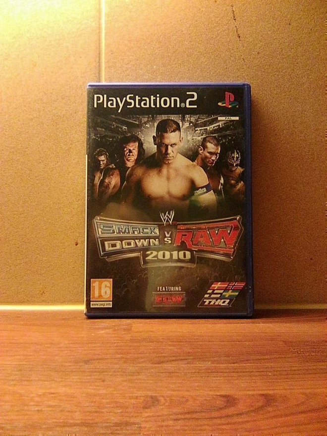 PS 2: WWE SMACKDOWN VS RAW 2010 (CIB) PAL