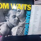 LP Tom Waits : Rain Dogs ( SIS POSTIKULU ) - pikkukuva 1