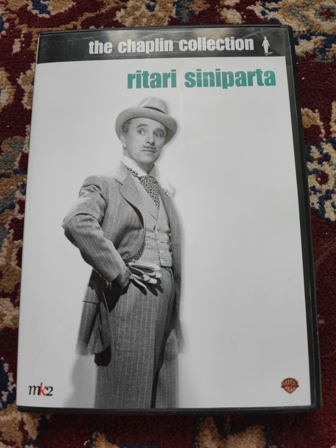 Ritari Siniparta Chaplin