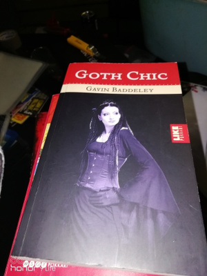 Gavin Baddeley Goth Chic
