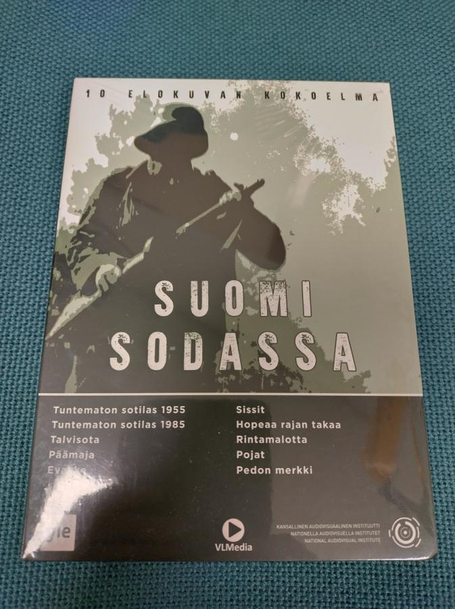 SUOMI SODASSA (10-elokuvaa) UUSI