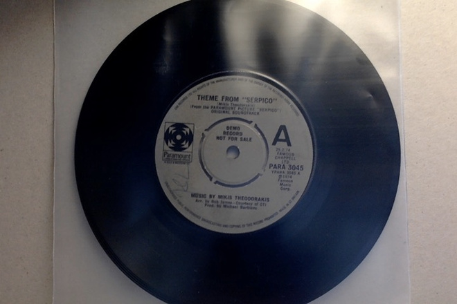 MIKIS THEODORAKIS :: THEME FROM SERPICO :: VINYYLI 7"  1974