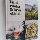 Juha Berglund : Viini, ruoka ja hyvä elämä. Teemamaa Italia - pikkukuva 1
