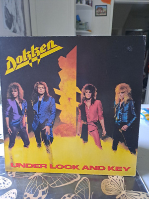 Dokken under the lock and key 1985