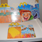 Mcdonald's happy meal laatikko notre damen kellonsoittaja - pikkukuva 2