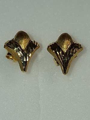 Kultaiset 14 k timanttileikattu/ satiini matta korvakorut Uu