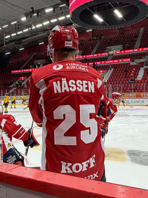 25 NÄSSEN, Game Worn Period 1 & 2