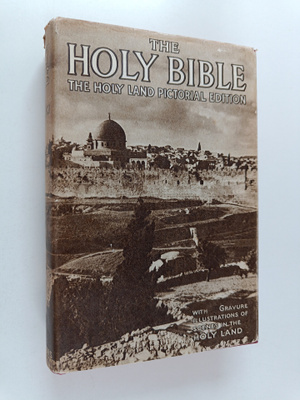 The Holy Bible : Holy Land Pictorial Edition