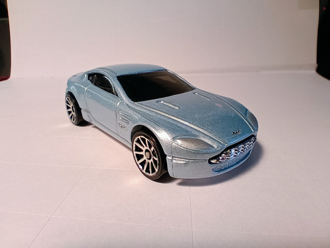Aston Martin V8 Vintage Hot Wheels
