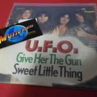 UFO - GIVE HER THE GUN EX+/VG 7'' SINGLE - pikkukuva 1