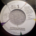 KATRINA & THE WAVES + ERIC BURTON  ::   VINYYLI  7"    1990  - pikkukuva 3