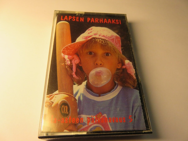 C - KASETTI  LAPSEN PARHAAKSI Ala-asteen päivänavaus 5