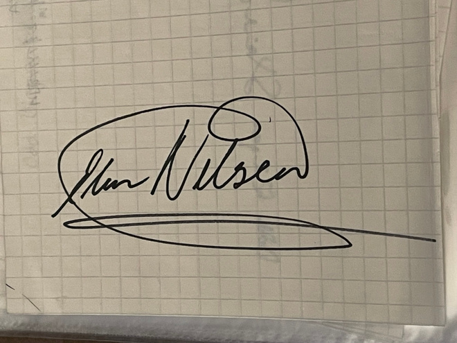 Elin Nilsen nimikirjoitus paperilla