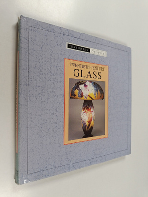 Judith Millidge : Twentieth-century glass