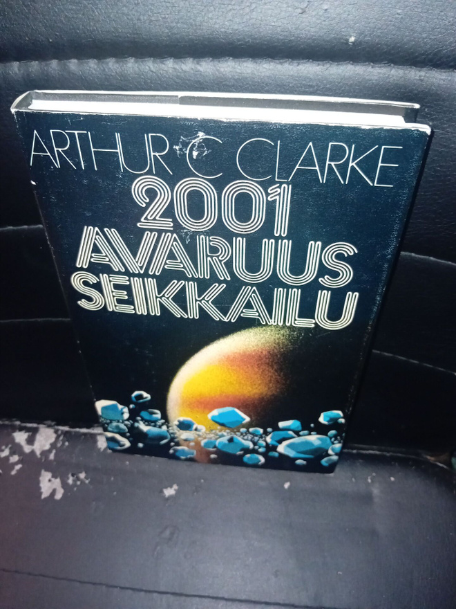 Arthur C. Clarke : 2001 Avaruusseikkailu ( SIS POSTIKULU )