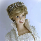 Prinsessa Diana Iso Posliininukke - pikkukuva 1
