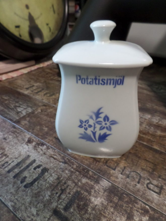 Arabia Made in Finland keittiöpurkki Potatismjöl.