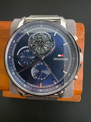 Tommy Hilfiger miesten monitoimirannekello TH.502.1.34.3627