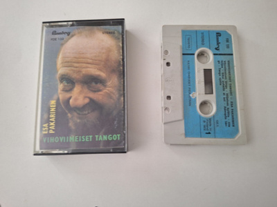 ESA PAKARINEN - VIHOVIIMEISET TANGOT c-kasetti